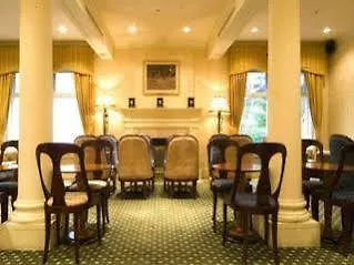 Hotel Chateau Versailles Montréal
